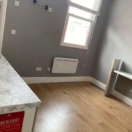 112 Gleneagle Road Rooms London Luaran gambar