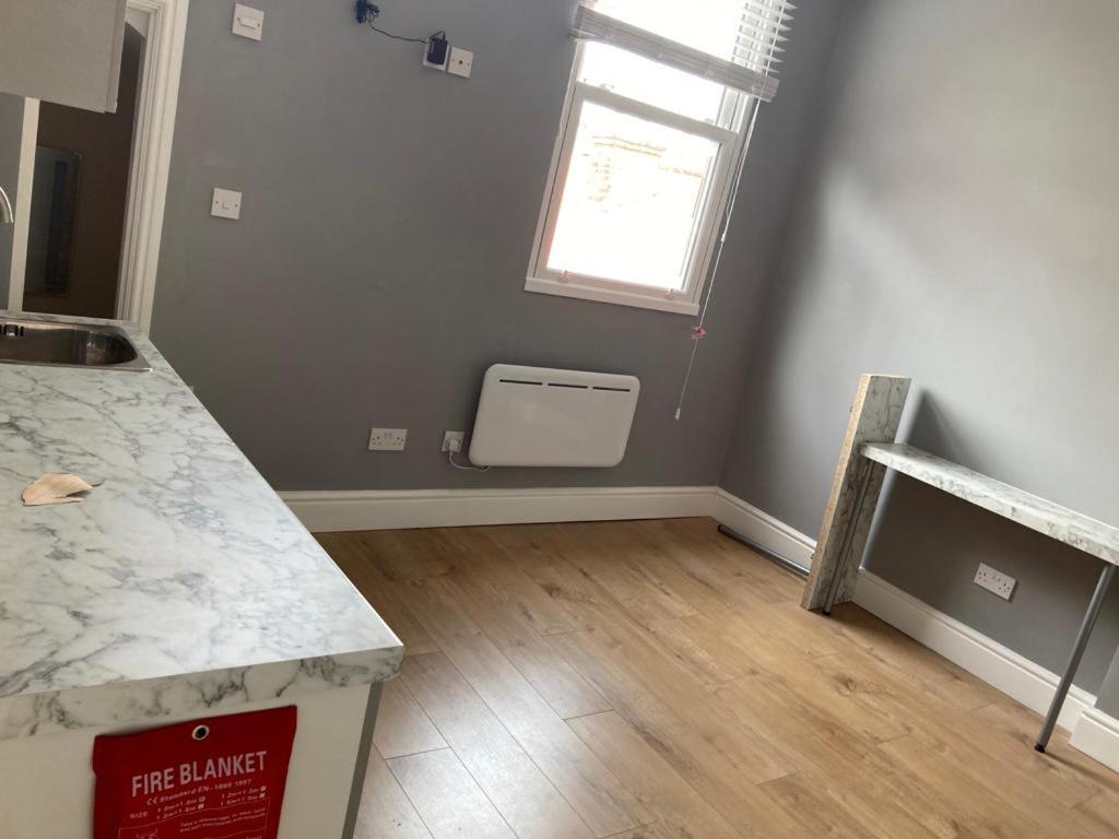 112 Gleneagle Road Rooms London Luaran gambar